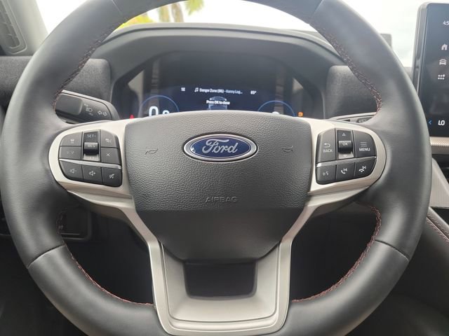 Certified 2025 Ford Explorer Active w/ Active Comfort Package RWD image 18