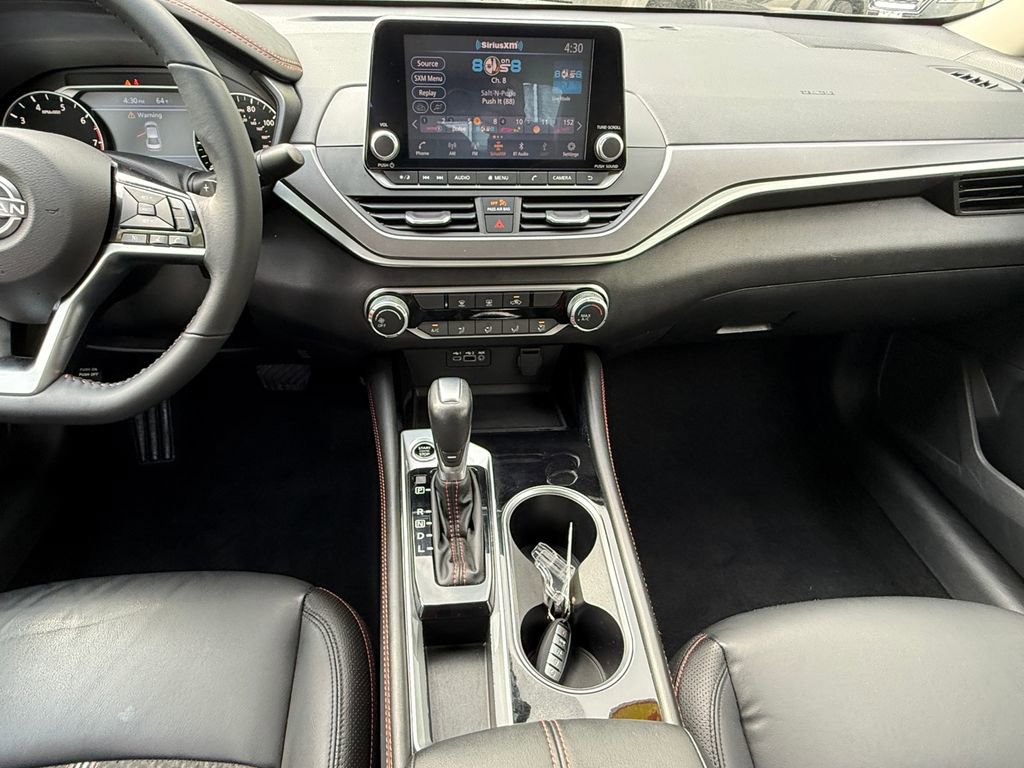 Used 2023 Nissan Altima 2.5 SR FWD image 14