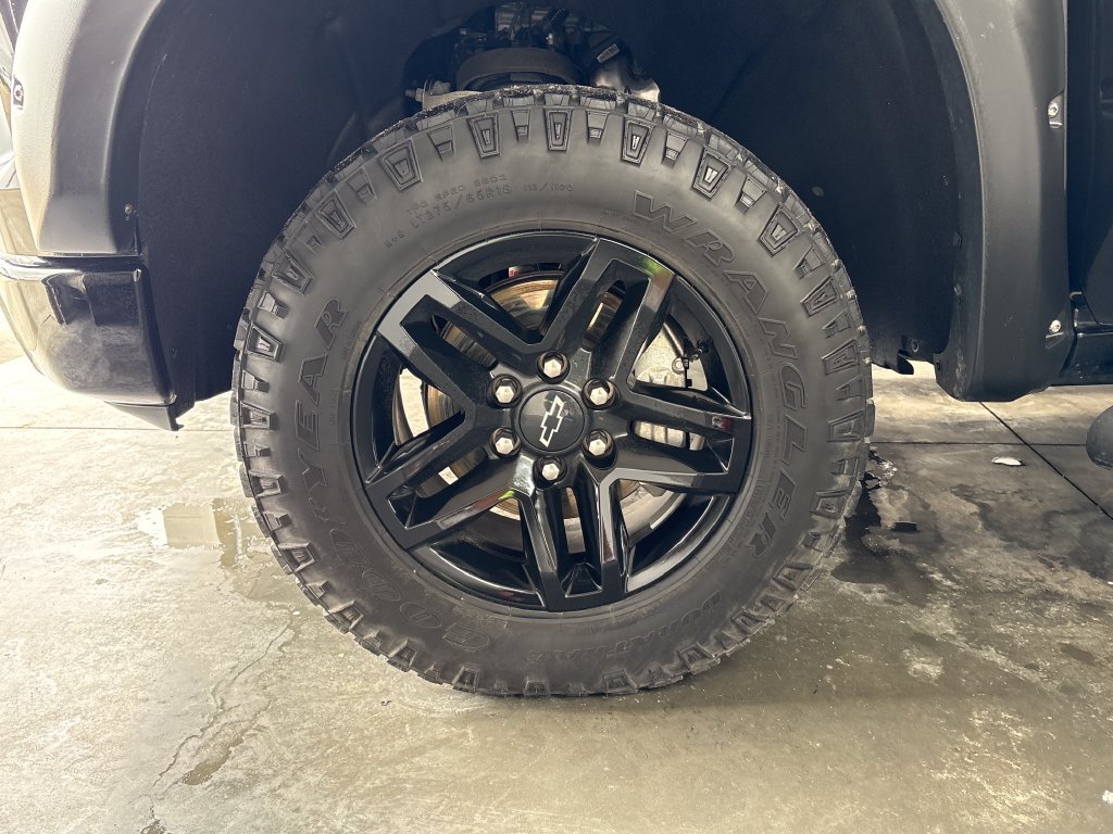 Used 2022 Chevrolet Silverado 1500 LT Trail Boss AWD/4WD image 37
