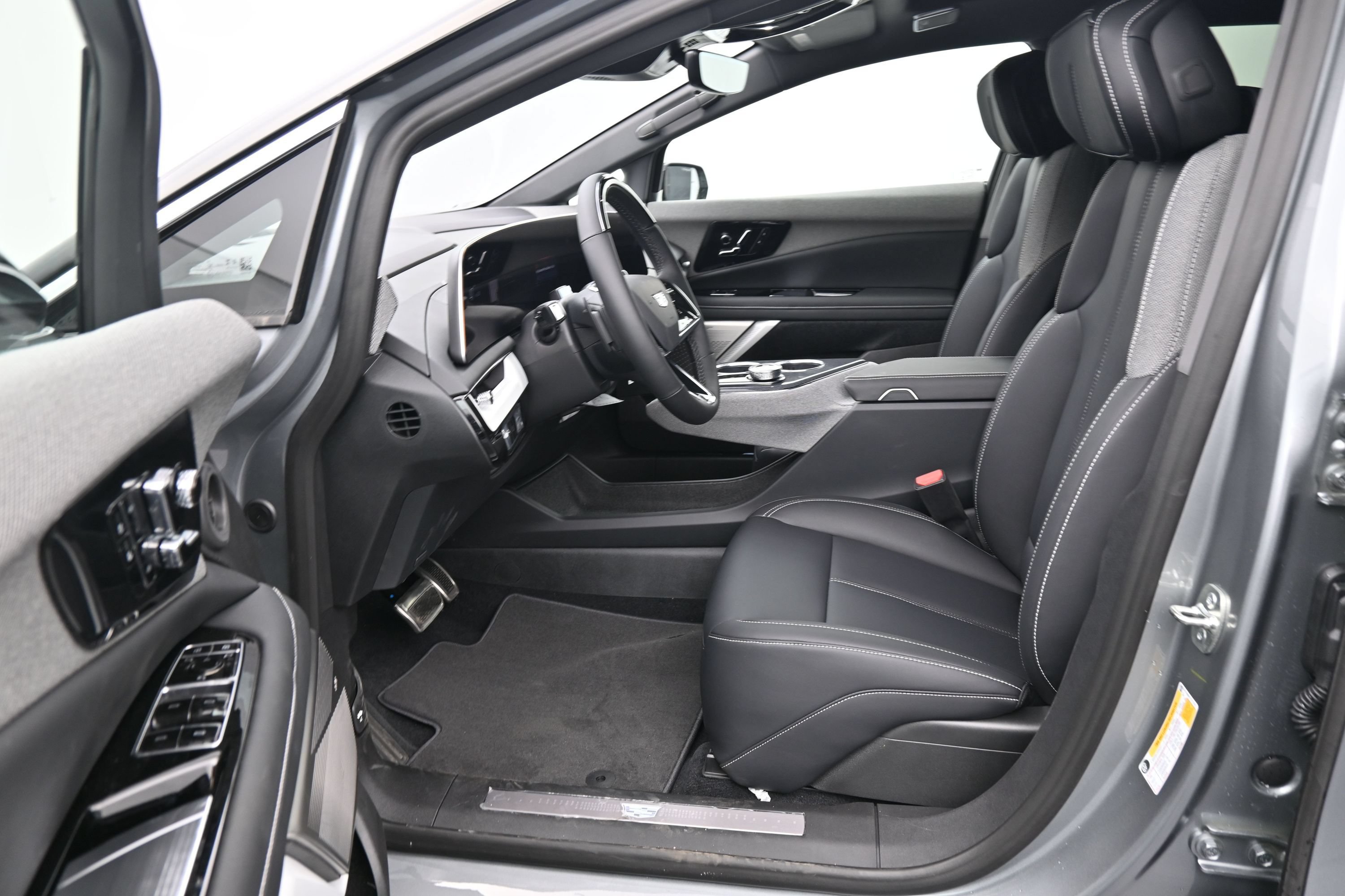 New 2026 Cadillac Optiq Luxury 1 AWD/4WD image 11