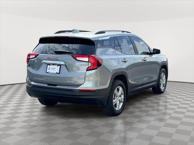 Used 2023 GMC Terrain SLE w/ Driver Convenience Package image 6