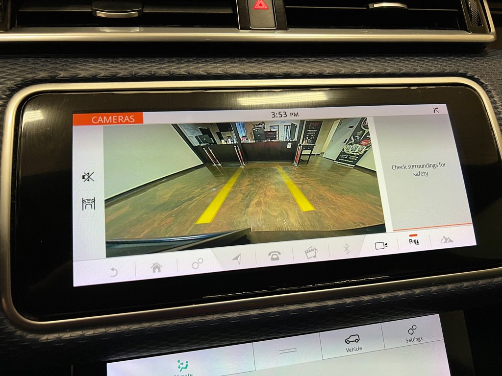 Used 2020 Land Rover Range Rover Velar R-Dynamic S image 24