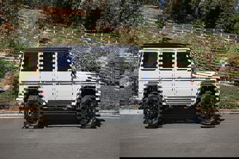 Used 2018 Mercedes-Benz G 550 Squared image 8