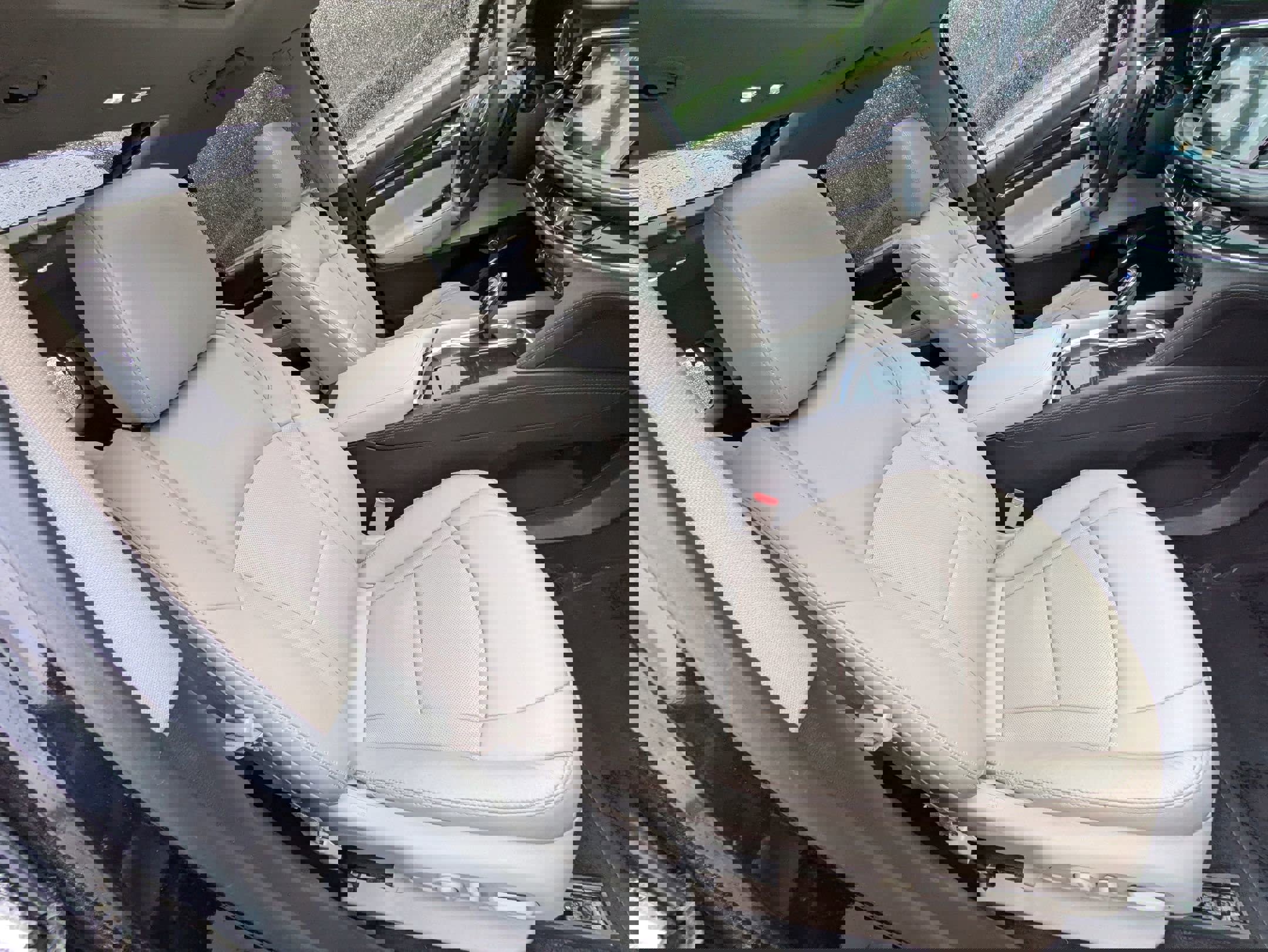 Used 2019 Buick Enclave Essence image 31