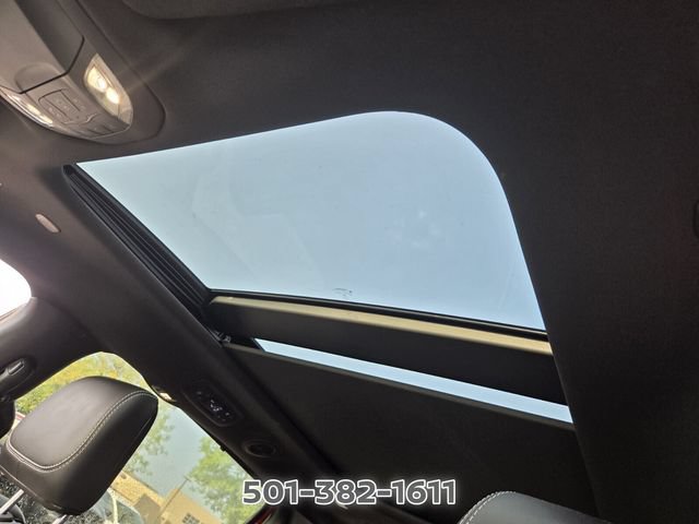 Used 2026 Chrysler Pacifica Limited w/ Uconnect Theater Family Group FWD image 12