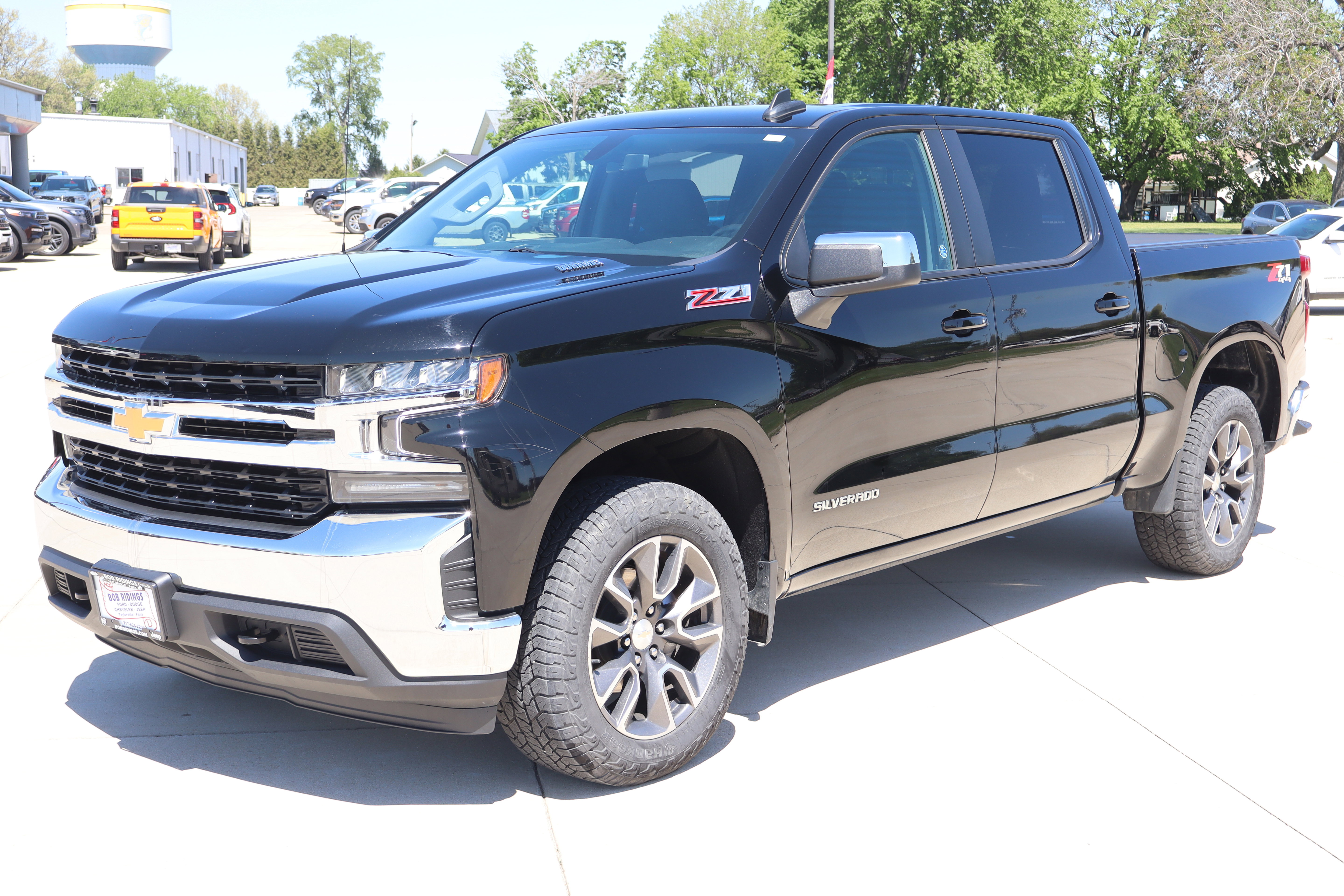 Used 2022 Chevrolet Silverado 1500 LT w/ All Star Edition Plus AWD/4WD image 2