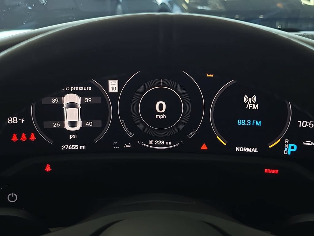 Certified 2022 Porsche Taycan GTS w/ Premium Package (P6U) AWD/4WD image 6