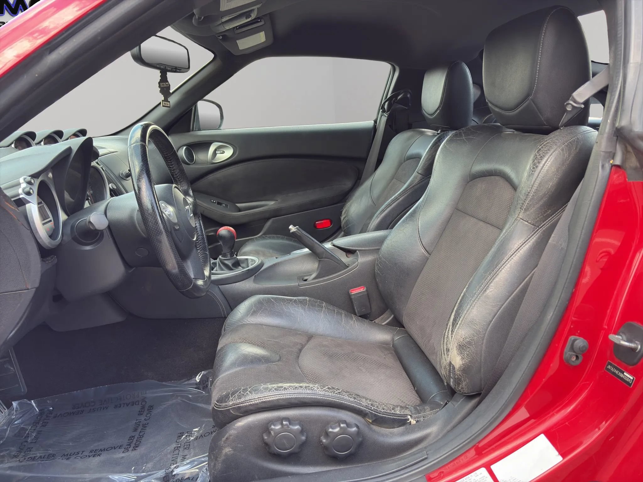 Used 2009 Nissan 370Z Touring RWD image 18