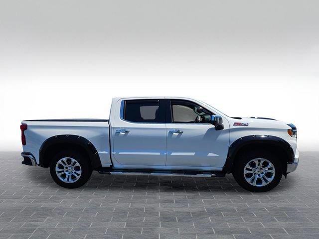 Used 2024 Chevrolet Silverado 1500 LTZ w/ LTZ Premium Package AWD/4WD image 4