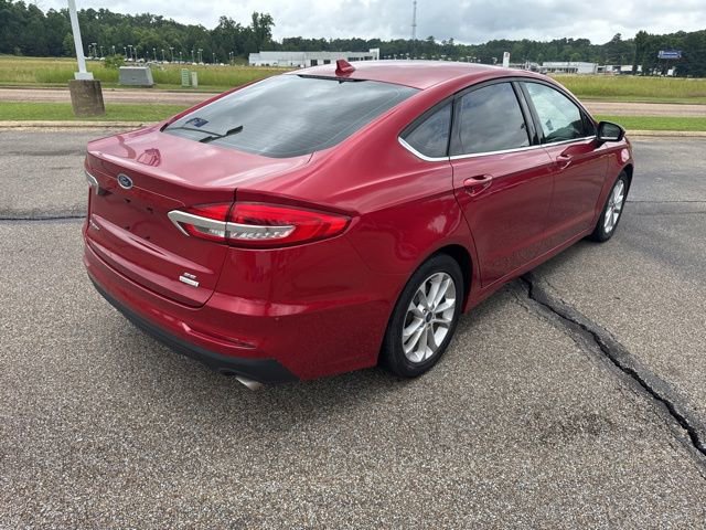 Used 2020 Ford Fusion SE FWD image 5