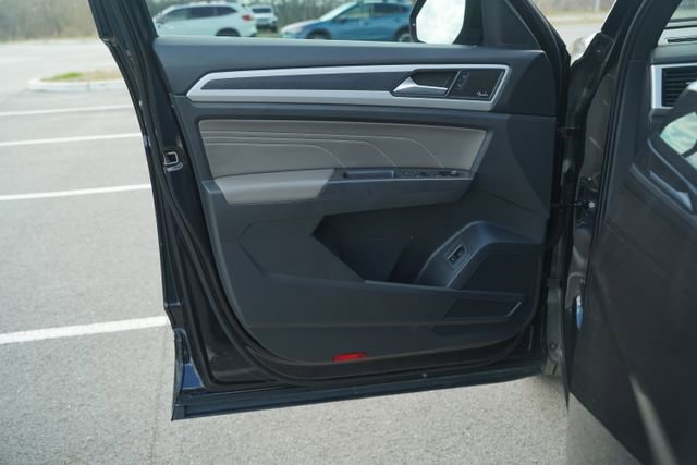 Used 2023 Volkswagen Atlas Cross Sport SEL Premium R-Line image 14