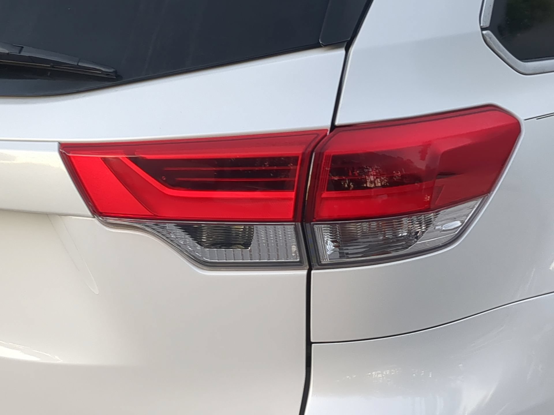 Used 2017 Toyota Highlander XLE AWD/4WD image 45
