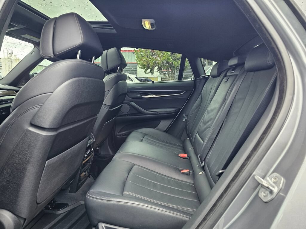 Used 2018 BMW X6 xDrive35i AWD/4WD image 18