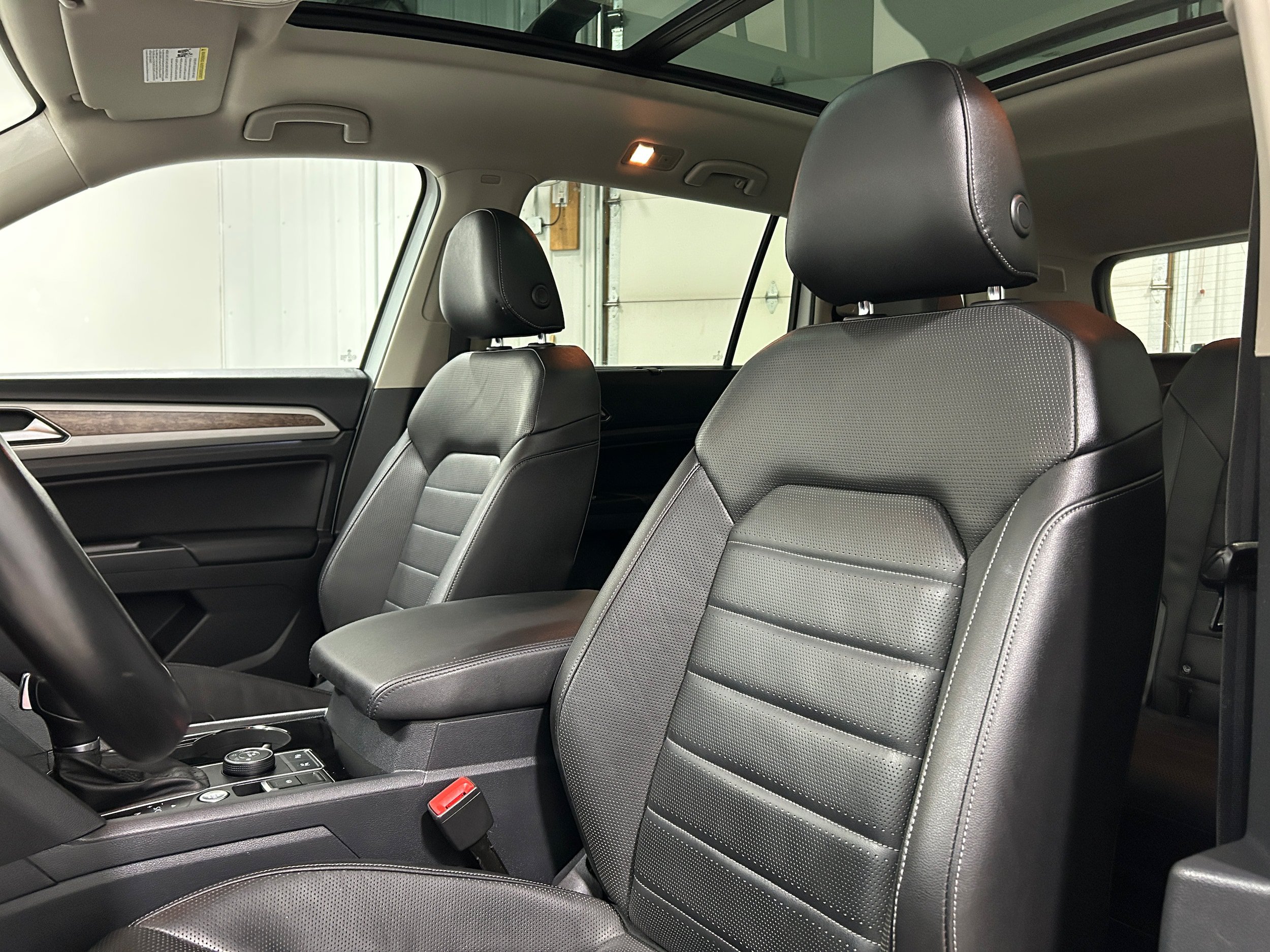 Used 2019 Volkswagen Atlas SEL Premium AWD/4WD image 25