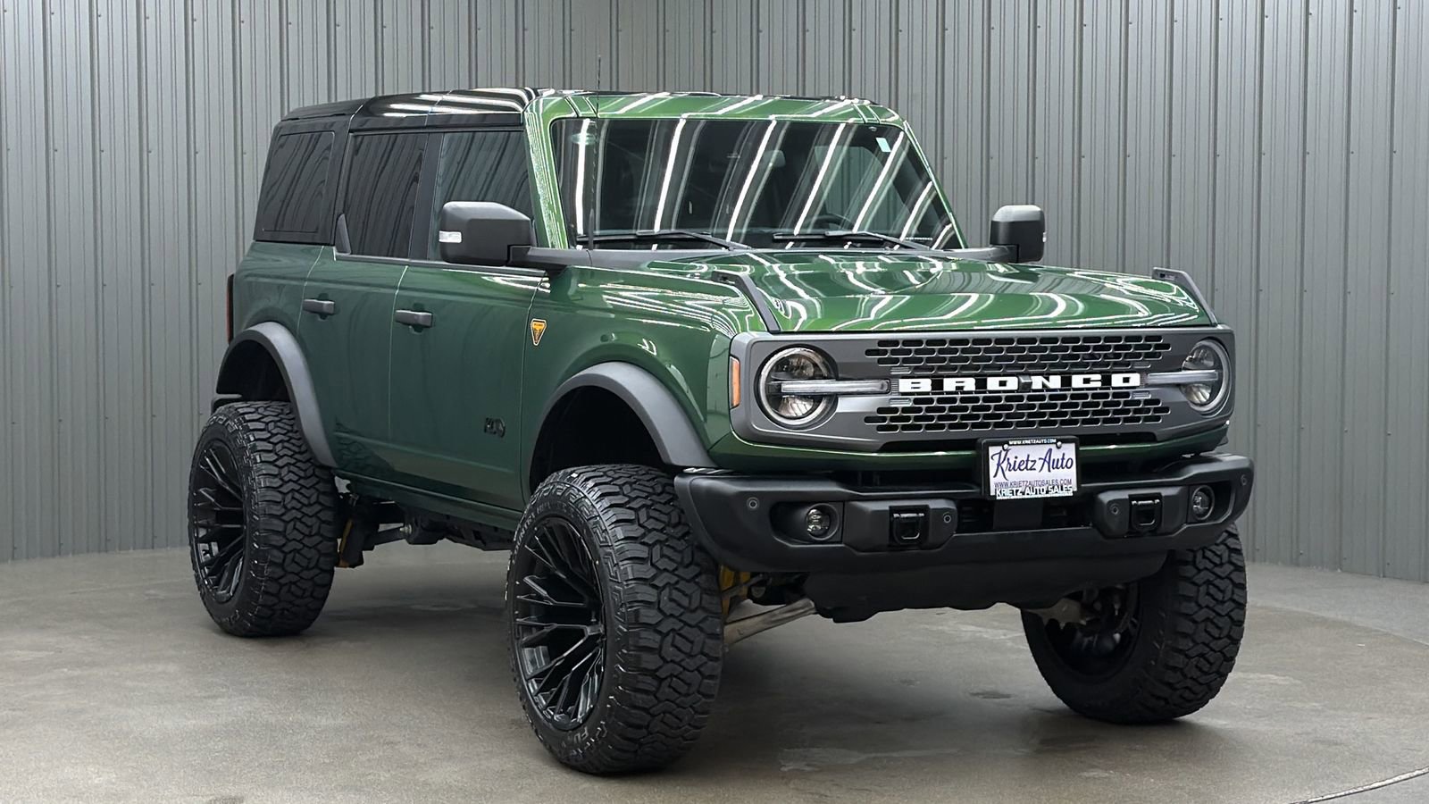 Used 2025 Ford Bronco Badlands image 7