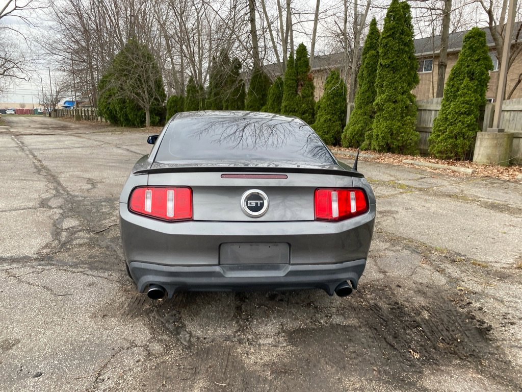 Used 2012 Ford Mustang GT image 4