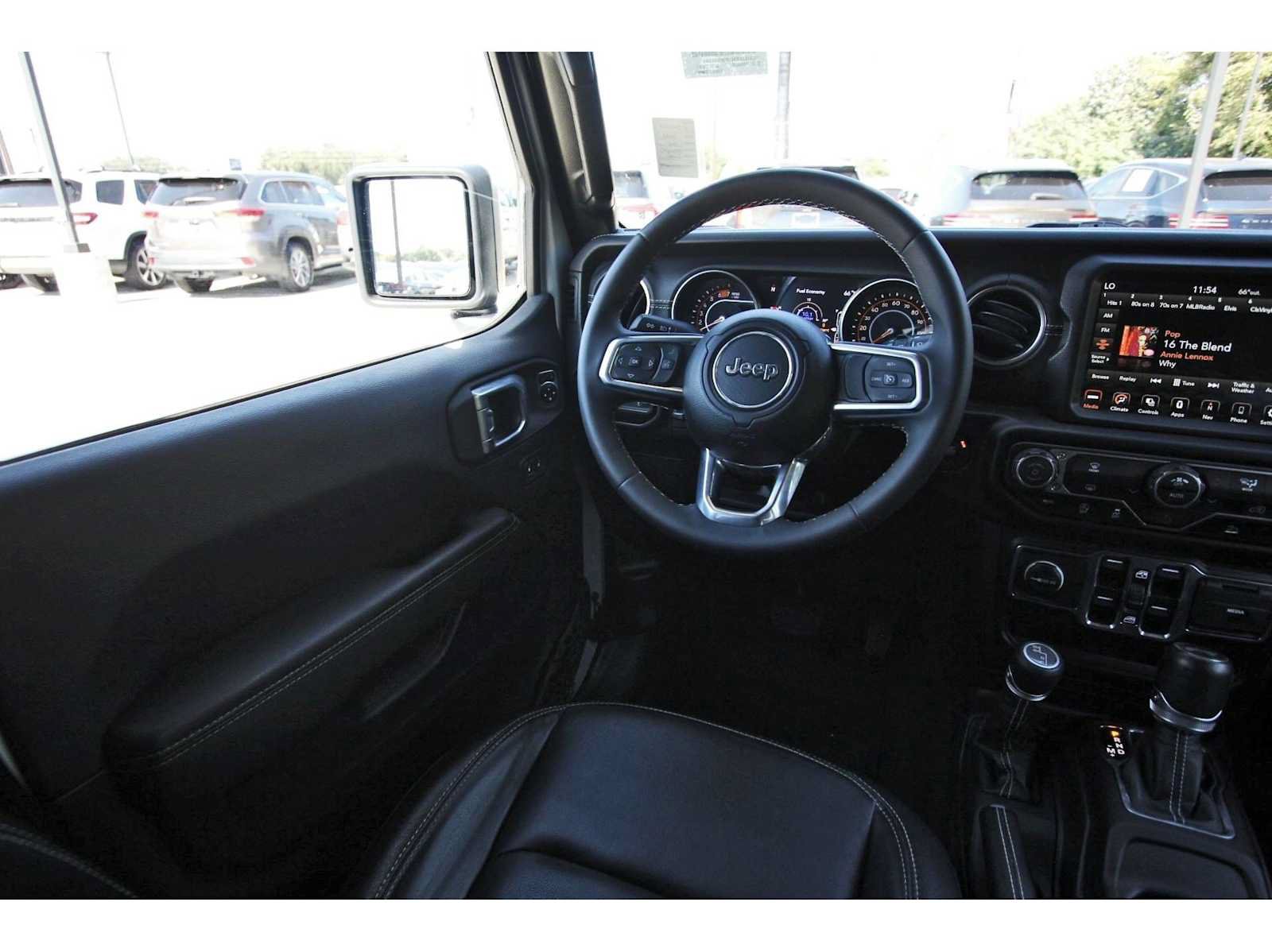 Used 2023 Jeep Wrangler Unlimited Sahara w/ LED Lighting Group AWD/4WD image 6
