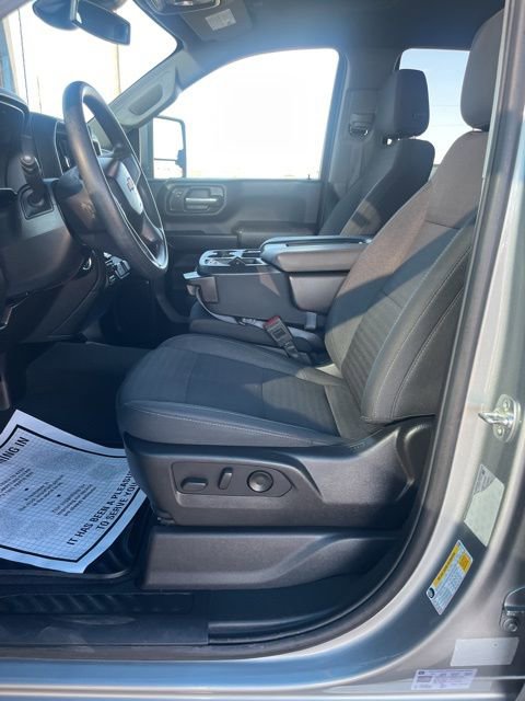 Used 2025 Chevrolet Silverado 2500 Custom w/ Custom Convenience Package image 11