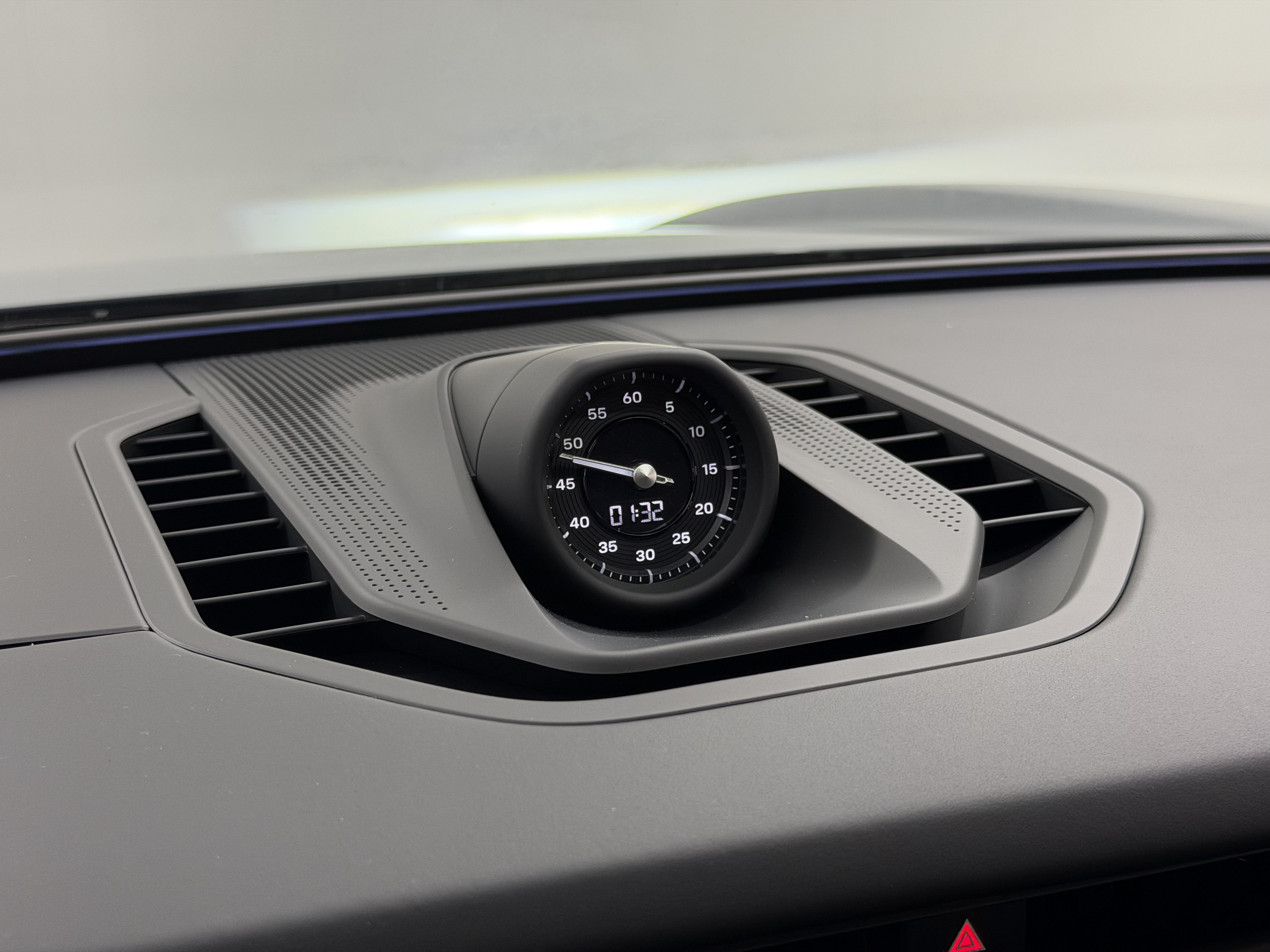 New 2026 Porsche Cayenne Electric AWD/4WD image 58