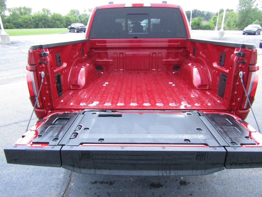 New 2025 Ford F150 Lariat w/ Equipment Group 501A Mid image 7