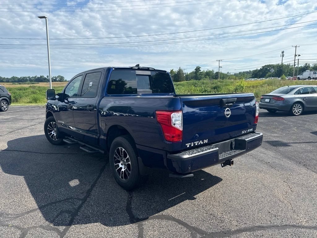 Certified 2023 Nissan Titan SV w/ SV Convenience Package AWD/4WD image 4