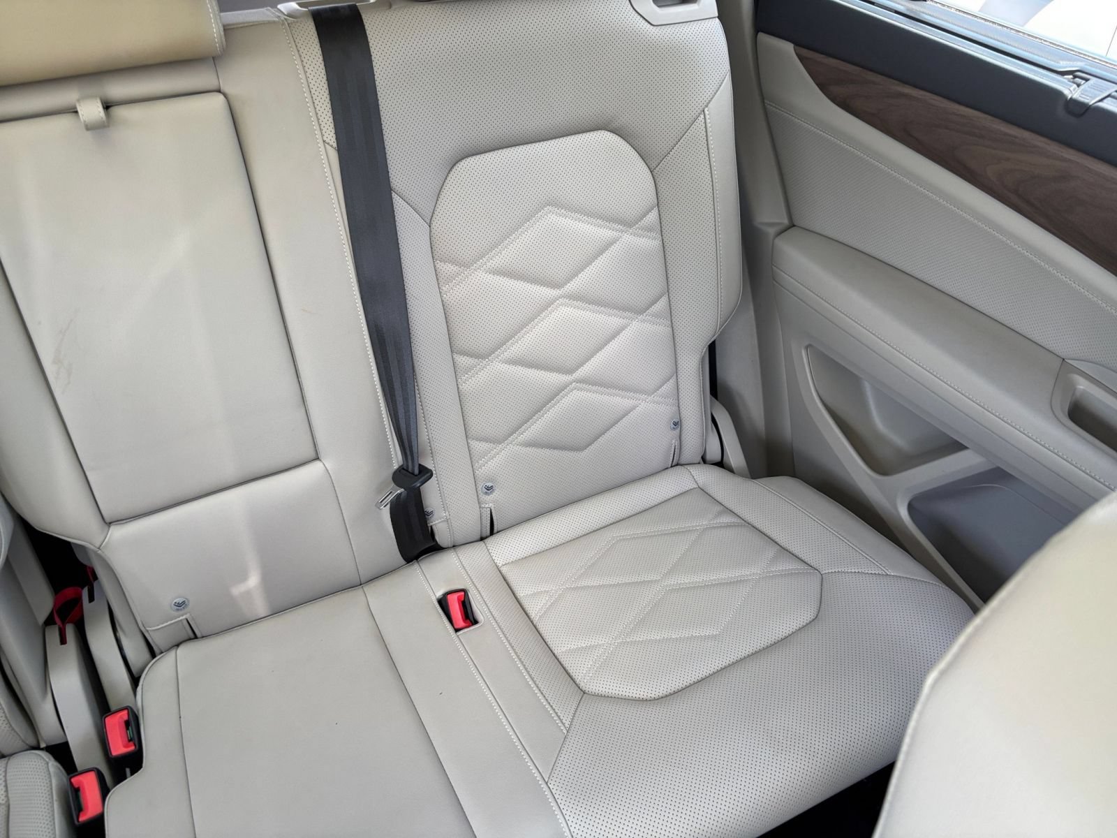 Used 2026 Volkswagen Atlas SE FWD image 39