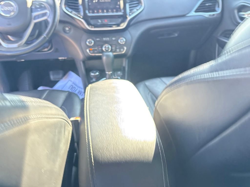 Used 2019 Jeep Cherokee Limited AWD/4WD image 30