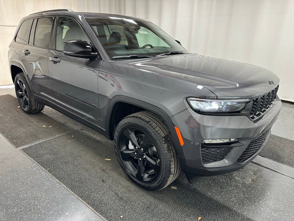 New 2025 Jeep Grand Cherokee Limited video 2