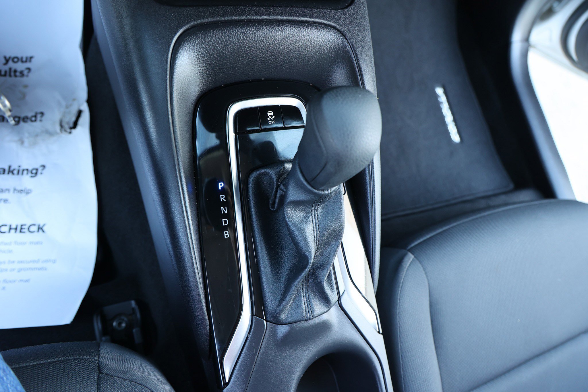 Certified 2025 Toyota Corolla LE image 22