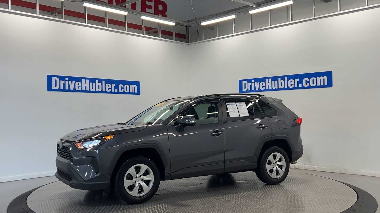 Used 2019 Toyota RAV4 LE w/ Carpet Mat Package FWD image 4