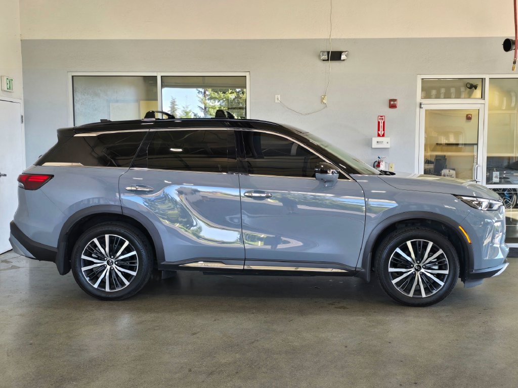 Certified 2025 INFINITI QX60 Autograph w/ Cargo Package AWD/4WD image 4