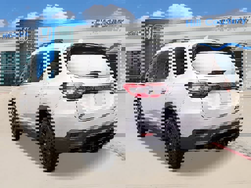 New 2026 Honda Pilot Black Edition image 3