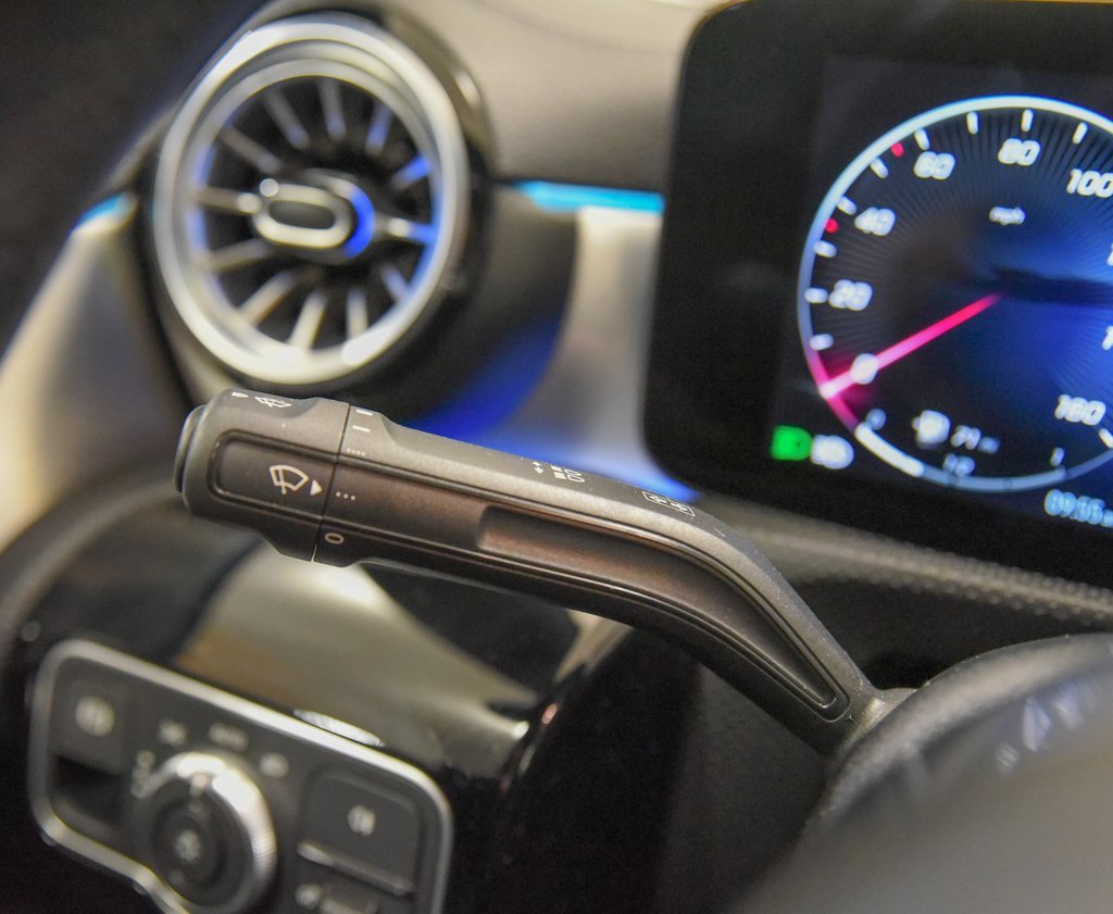 Used 2025 Mercedes-Benz CLA 250 4MATIC image 26