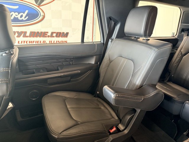 Used 2023 Ford Expedition Platinum image 23