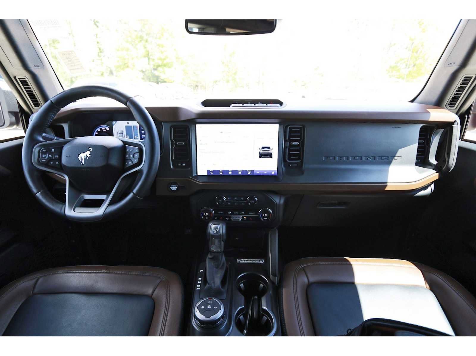 Used 2024 Ford Bronco Outer Banks image 7