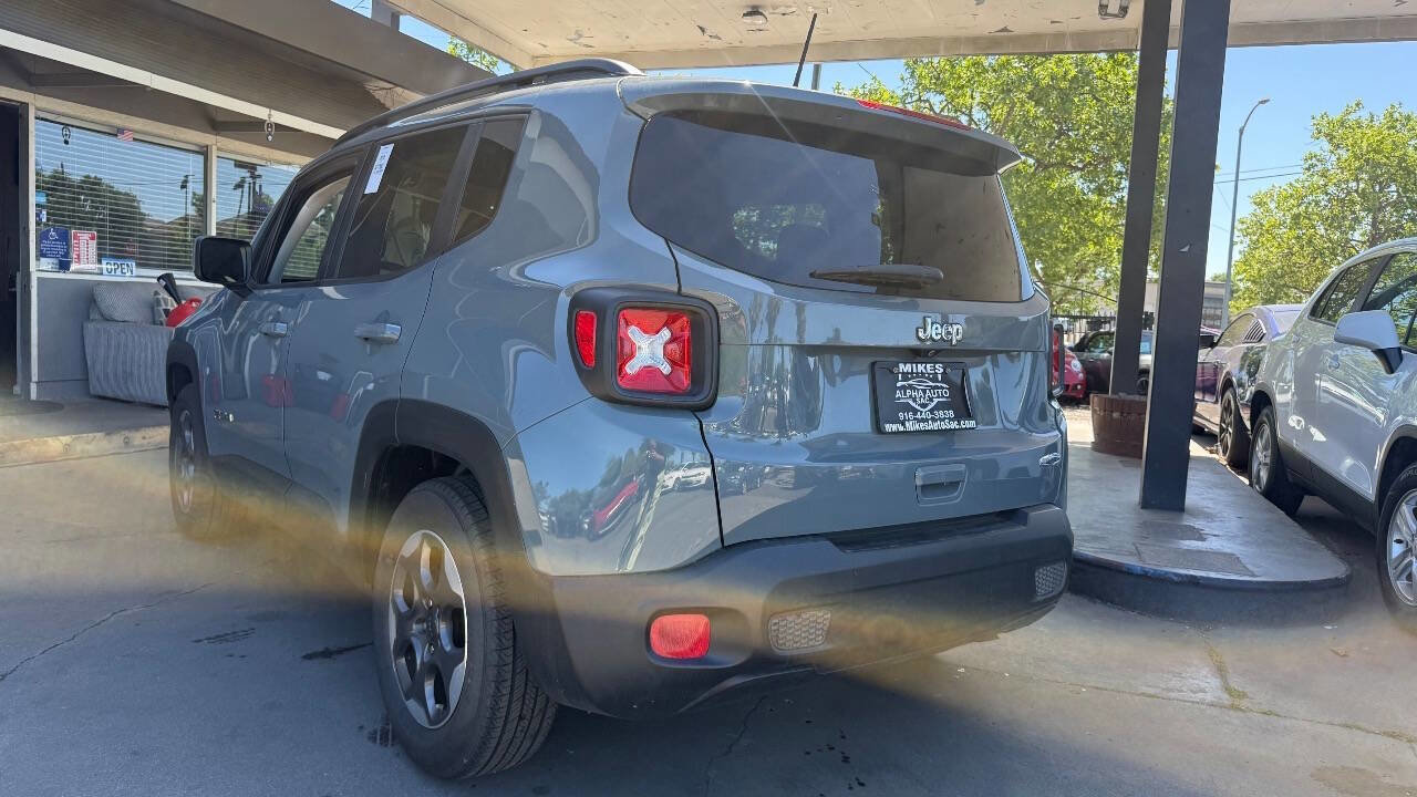 Used 2018 Jeep Renegade Latitude image 10