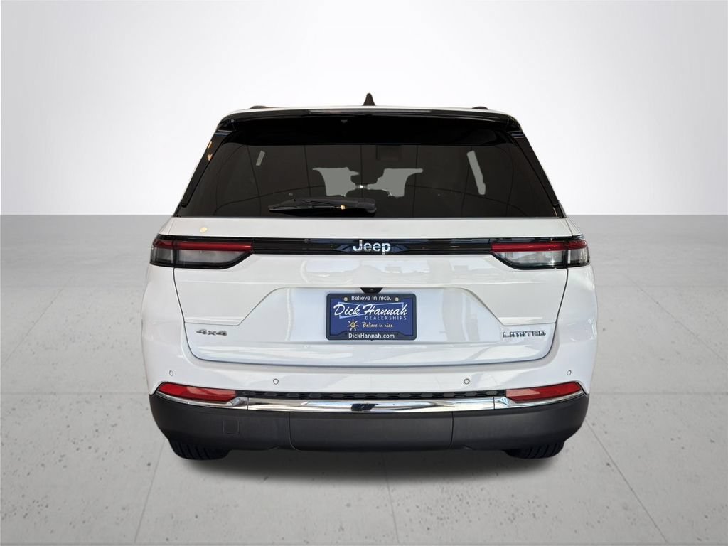 Used 2023 Jeep Grand Cherokee Limited w/ Trailer Tow Prep Group (B) AWD/4WD image 8