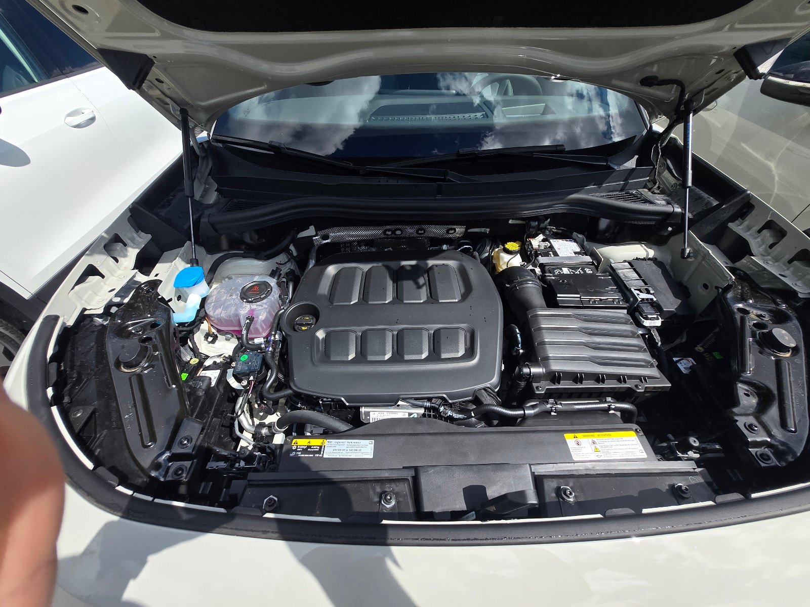 New 2026 Volkswagen Tiguan SE R-Line AWD/4WD image 26