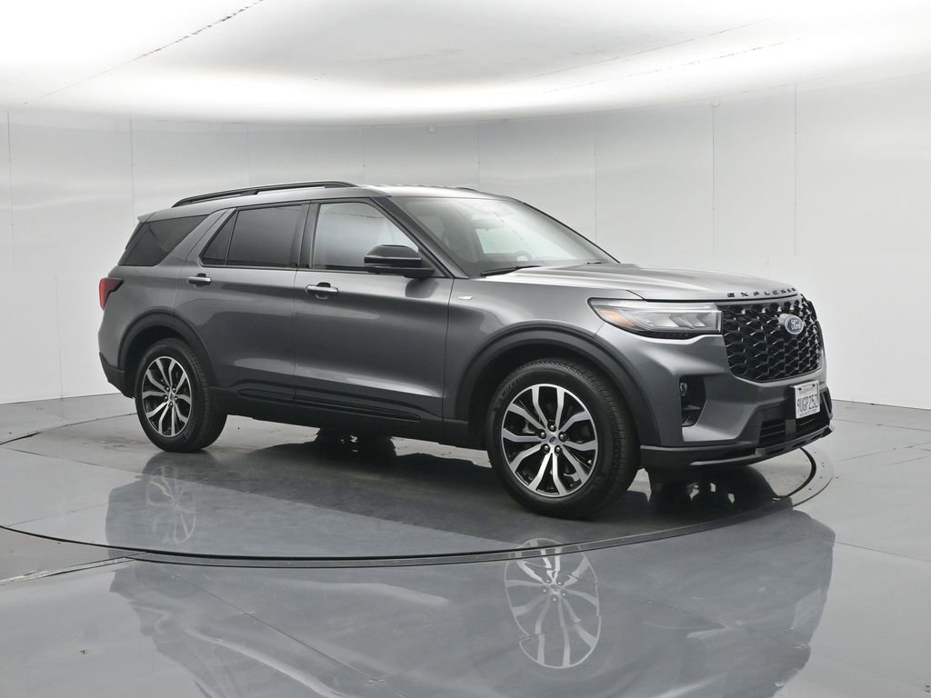 Used 2025 Ford Explorer ST-Line RWD image 31