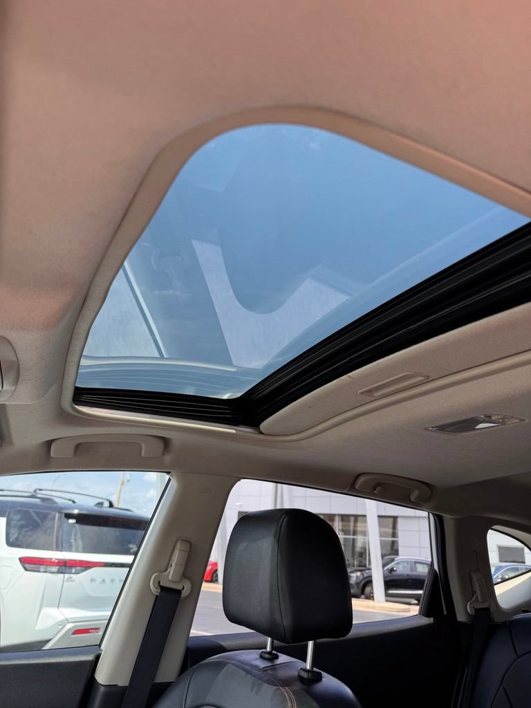 Used 2012 Nissan Rogue SL FWD image 16
