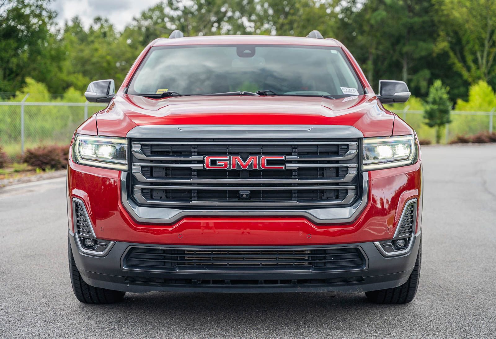 Used 2023 GMC Acadia AT4 w/ Technology Package image 2