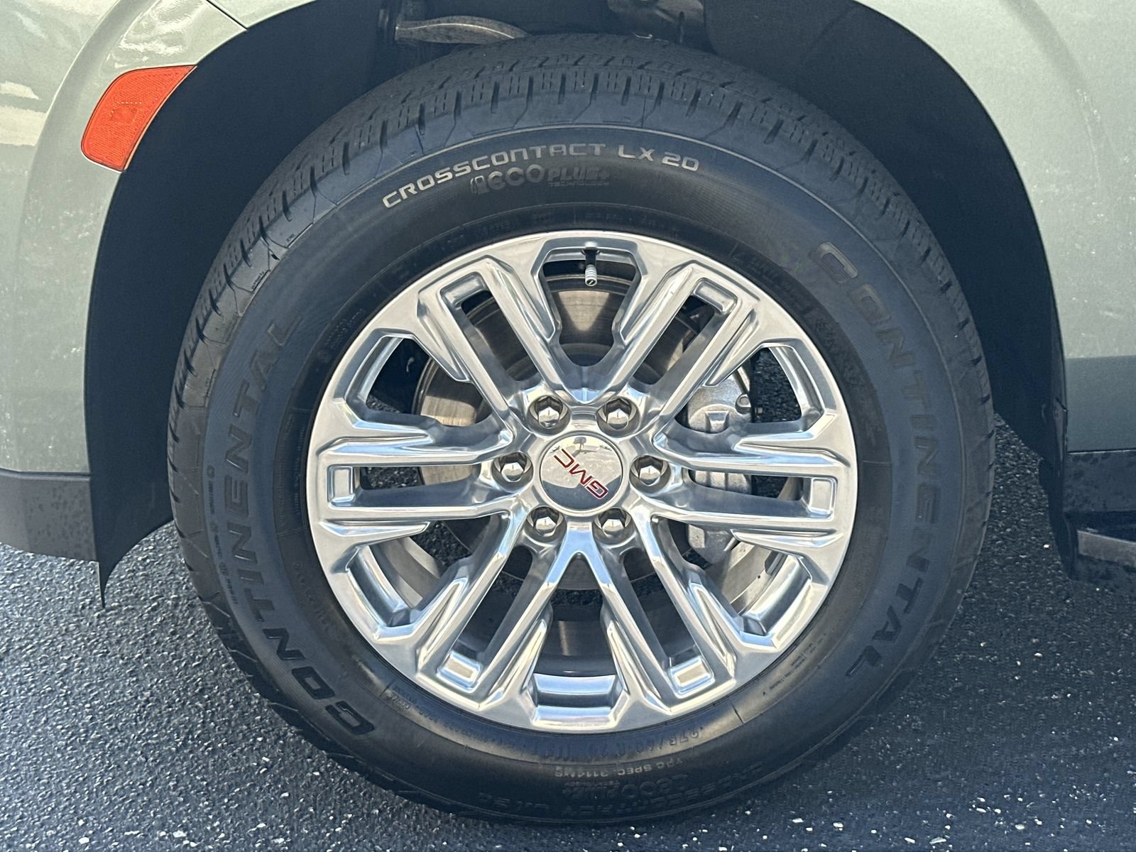 Used 2024 GMC Yukon XL SLT RWD image 13