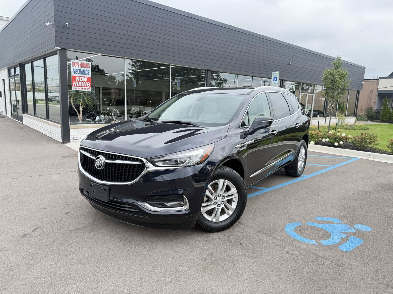 Used 2020 Buick Enclave Essence w/ LPO, Floor Liner Package