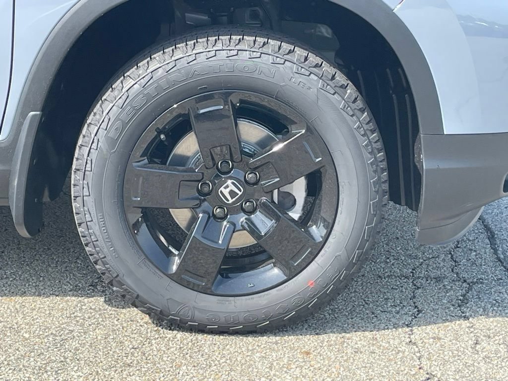 New 2026 Honda Ridgeline Black Edition image 10