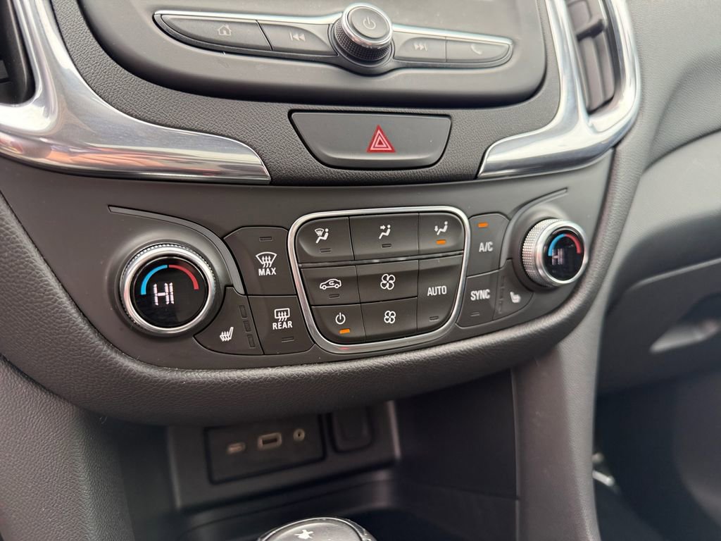 Used 2020 Chevrolet Equinox LT image 19