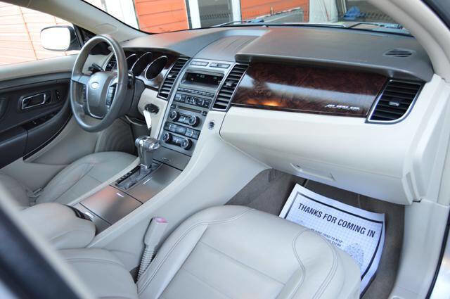 Used 2011 Ford Taurus SEL w/ 201A Rapid Spec Order Code image 15