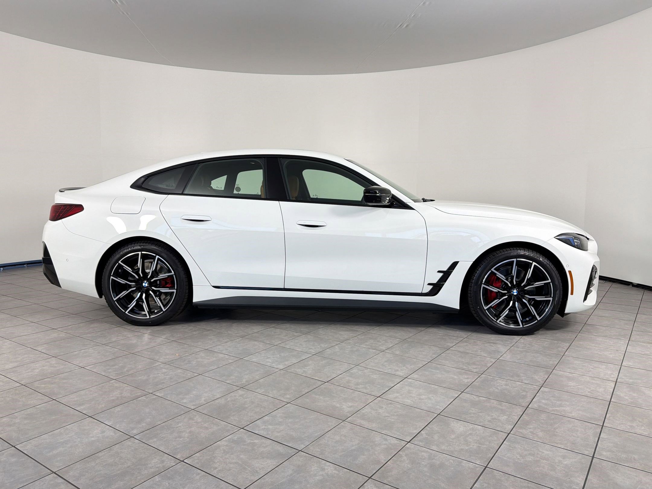 New 2026 BMW i4 eDrive40 RWD image 8