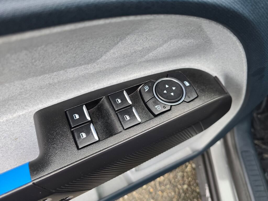 Used 2025 Ford Maverick XLT w/ Equipment Group 302A image 17