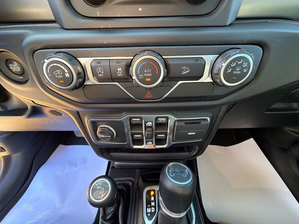 Used 2019 Jeep Wrangler Unlimited Sport S AWD/4WD image 19