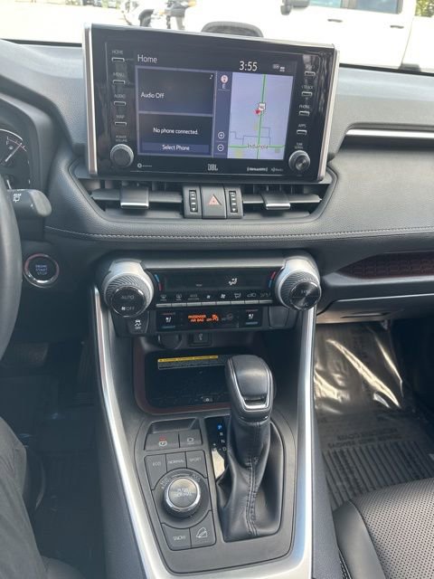 Used 2020 Toyota RAV4 Limited AWD/4WD image 24
